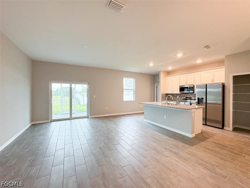 512 NW 25th AVE
