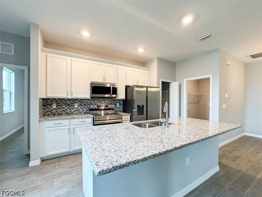 512 NW 25th AVE
