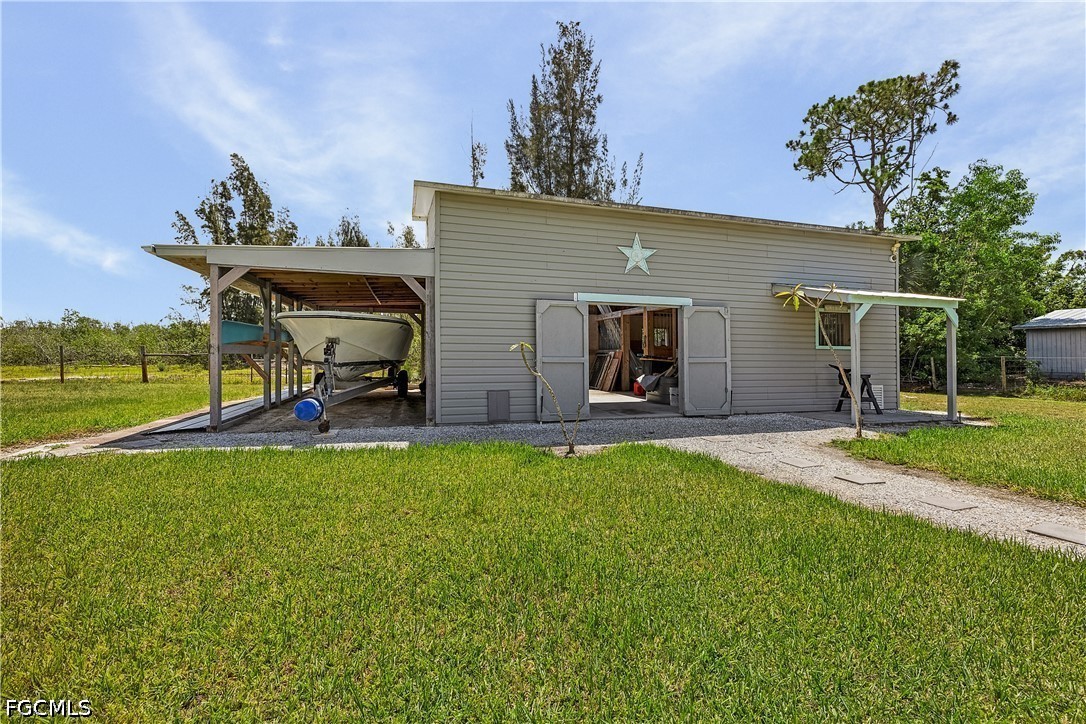 8626 Redwood DR