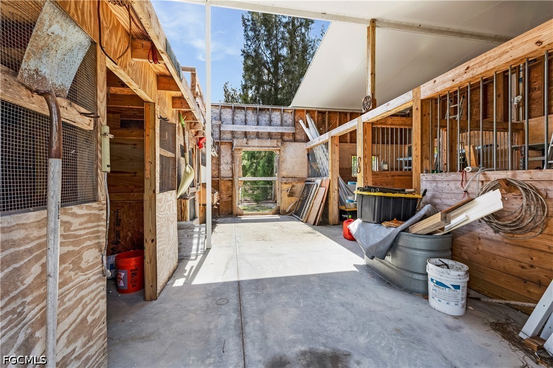 8626 Redwood DR