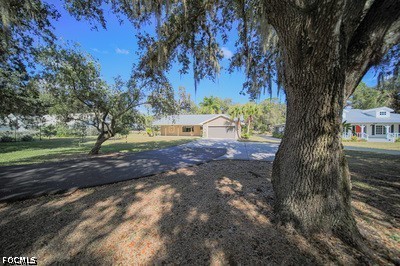 1250 Riverbend DR