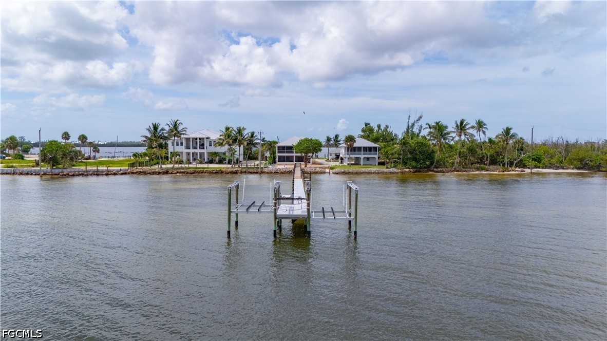8550 Ebbtide WAY