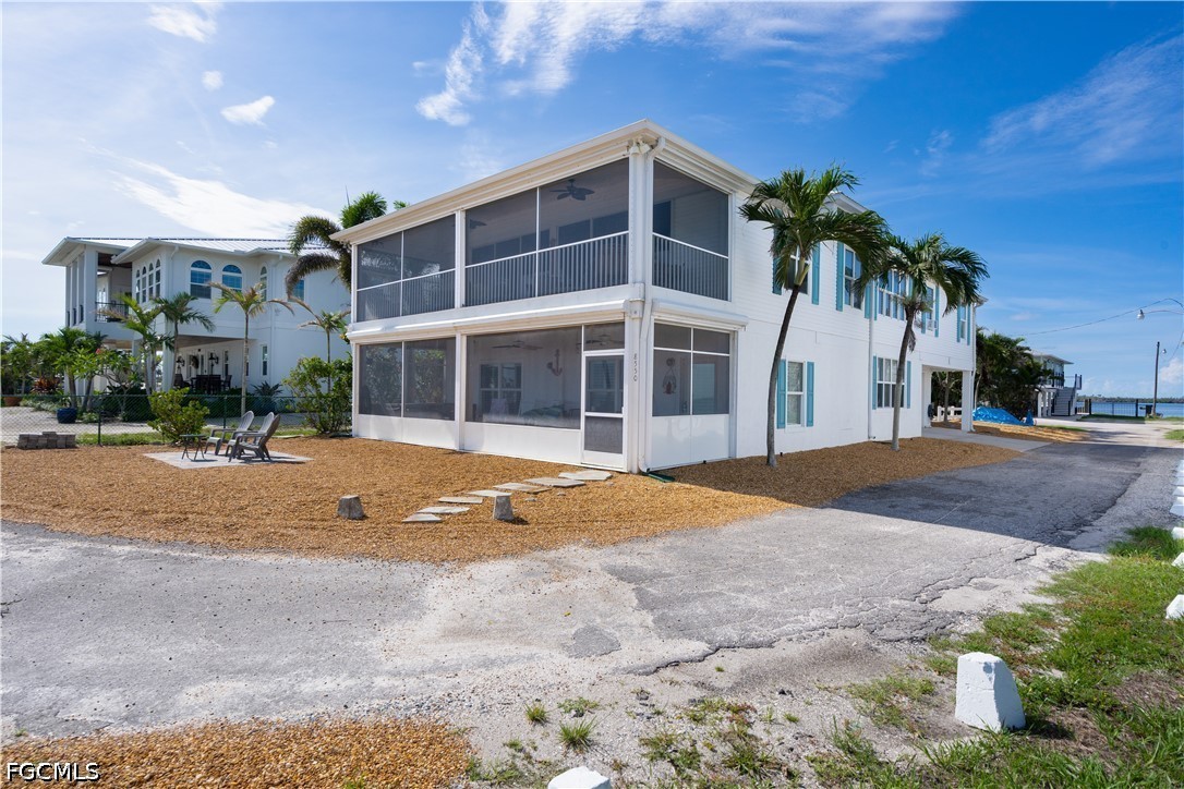 8550 Ebbtide WAY