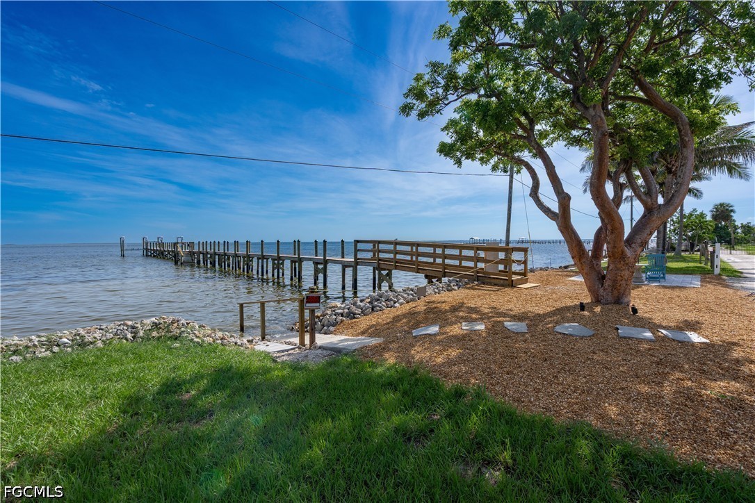 8550 Ebbtide WAY