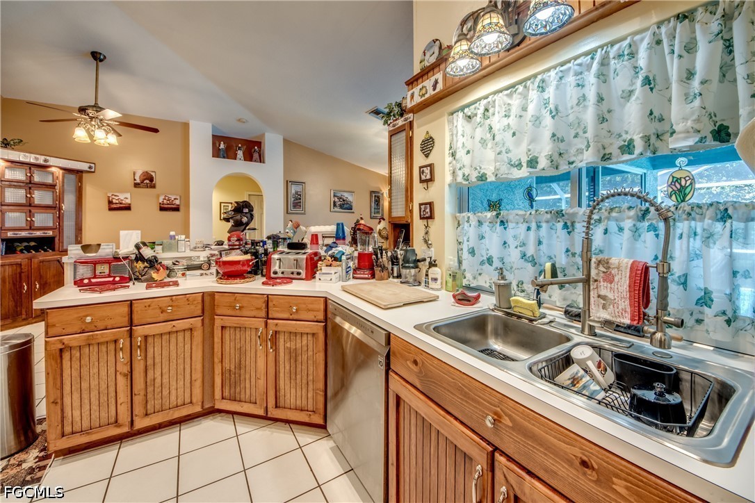 4600 SW 5th PL