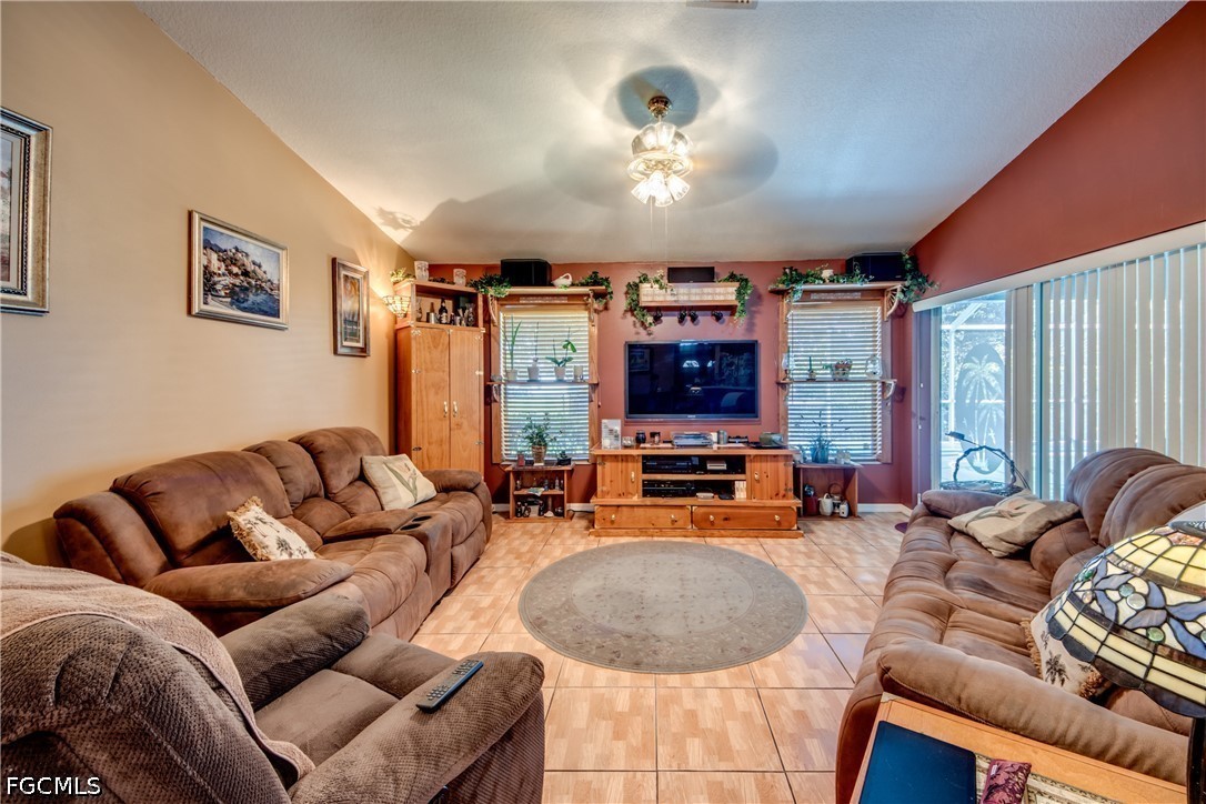 4600 SW 5th PL