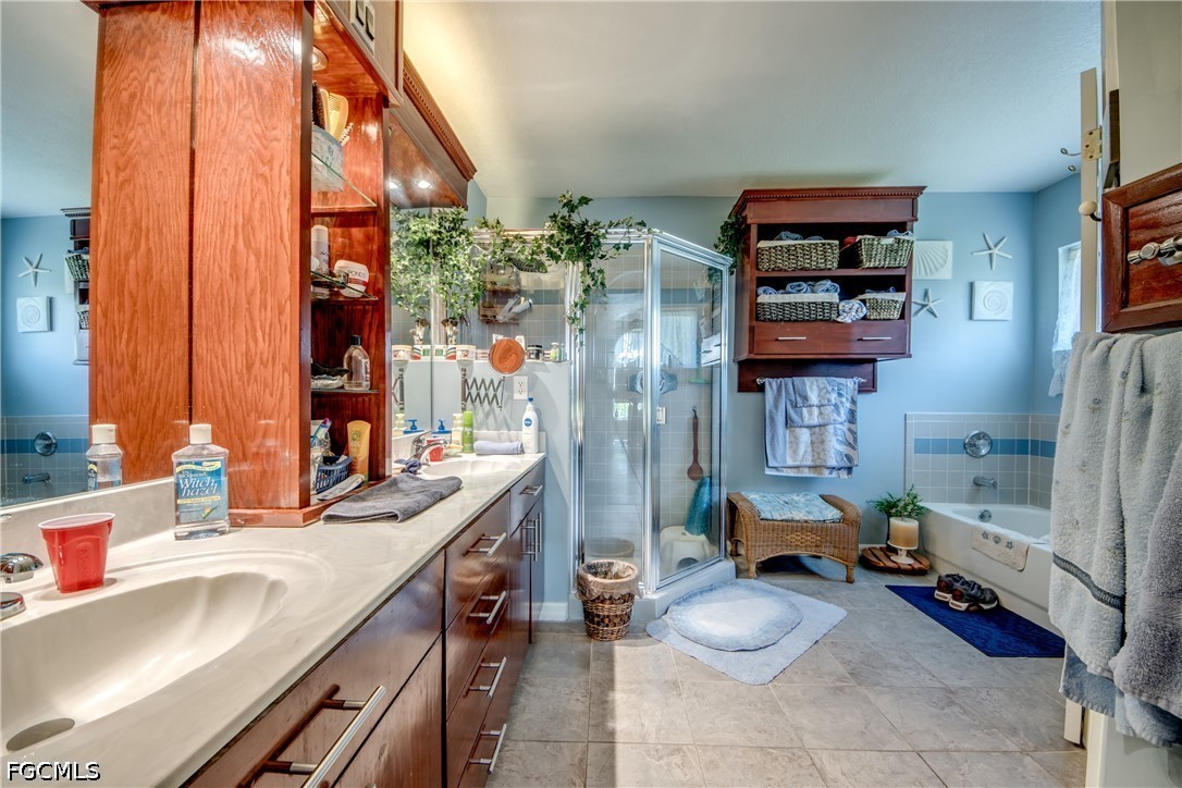 4600 SW 5th PL