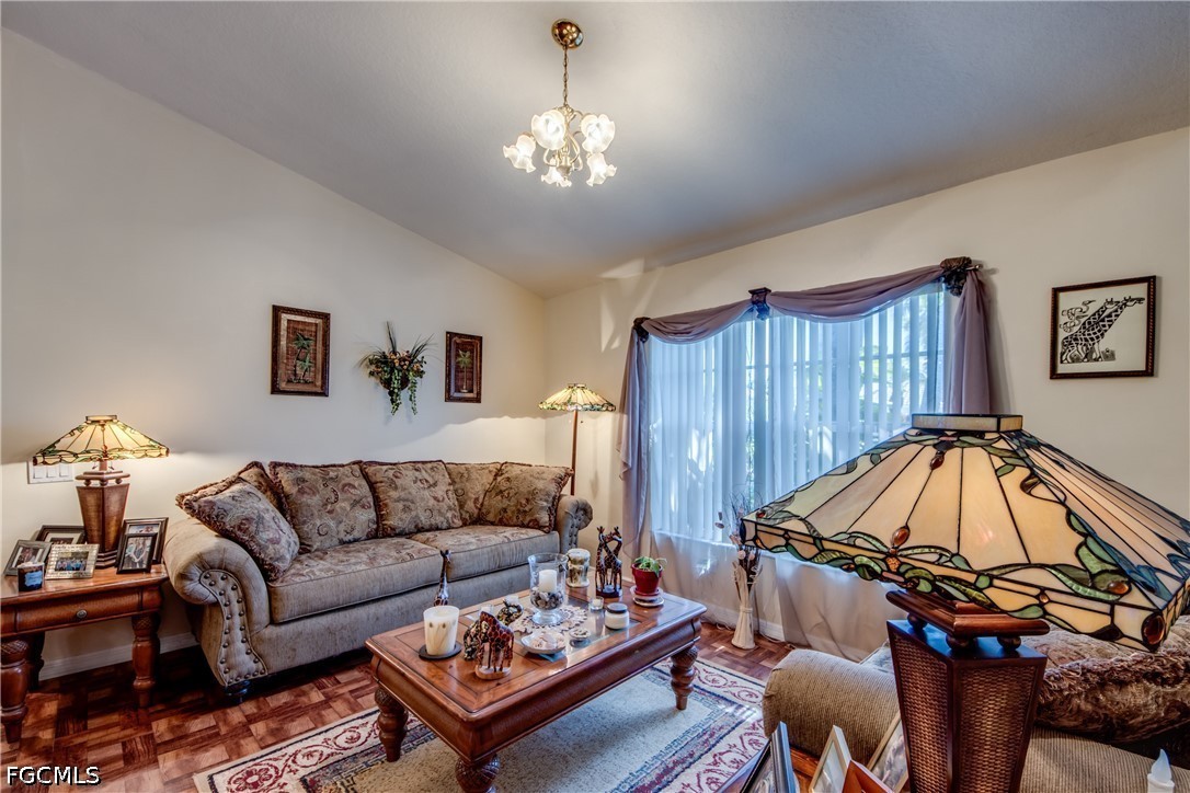 4600 SW 5th PL