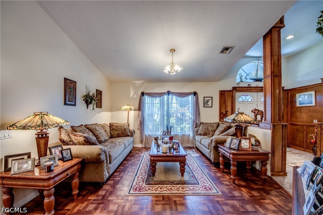 4600 SW 5th PL