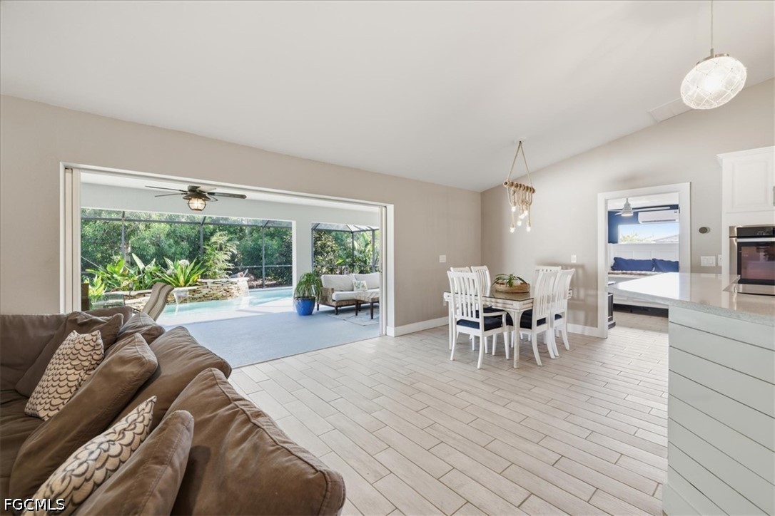 5748 Linden LN