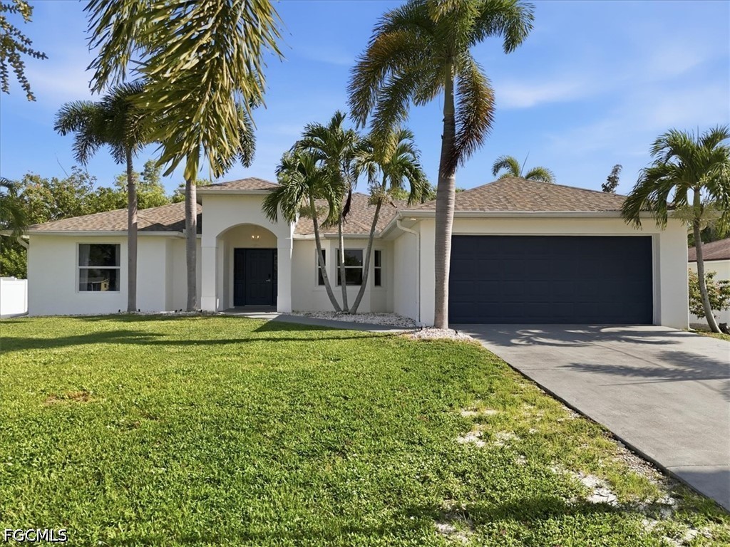 5748 Linden LN