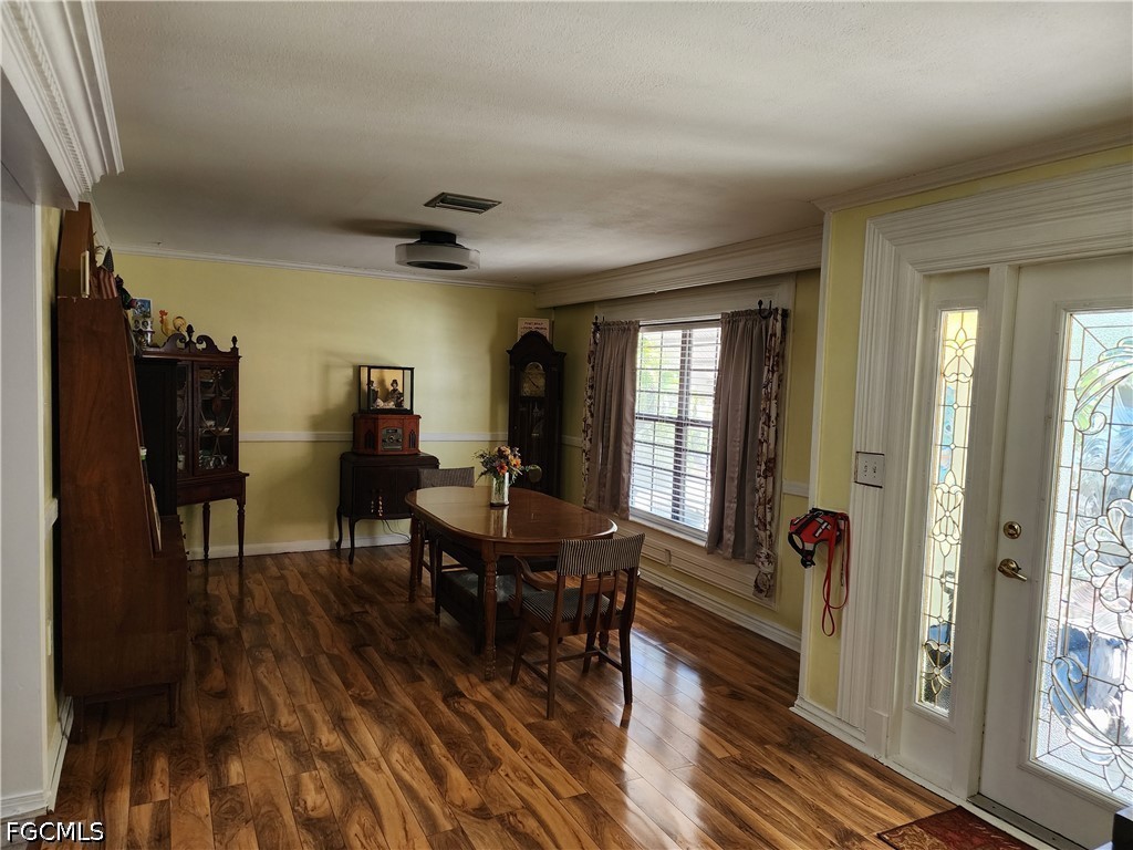 1370 Harbor View DR