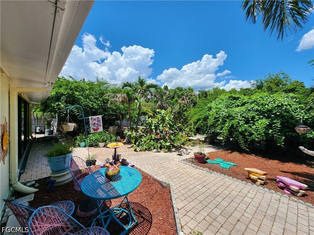 1370 Harbor View DR
