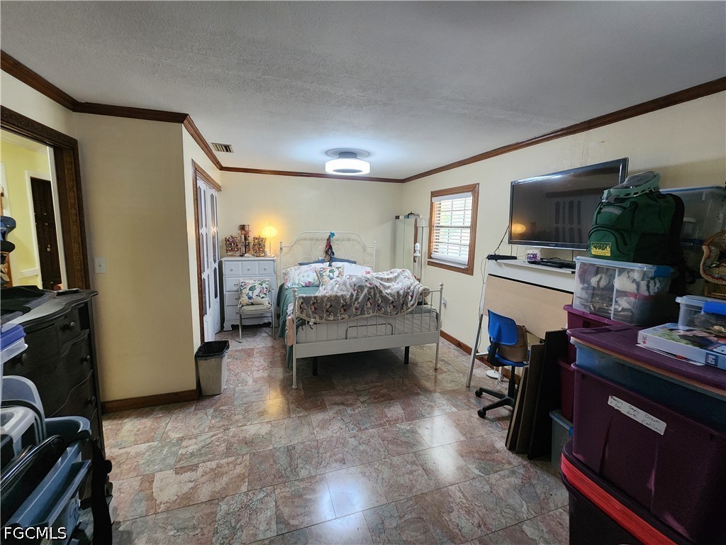 1370 Harbor View DR