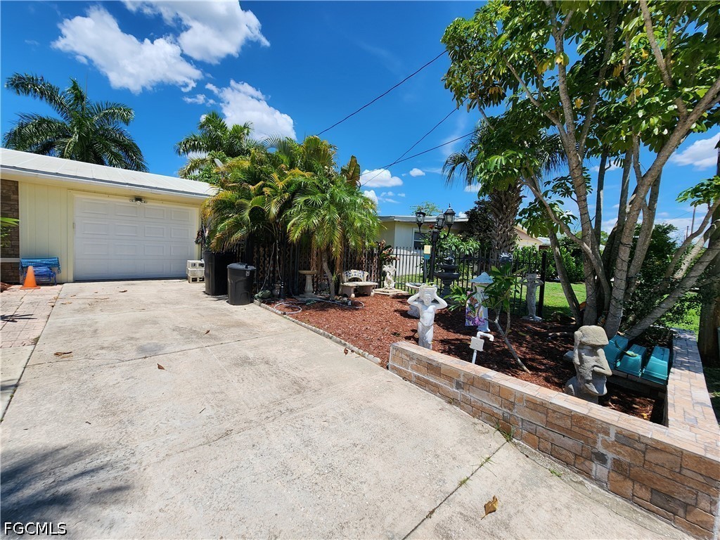 1370 Harbor View DR
