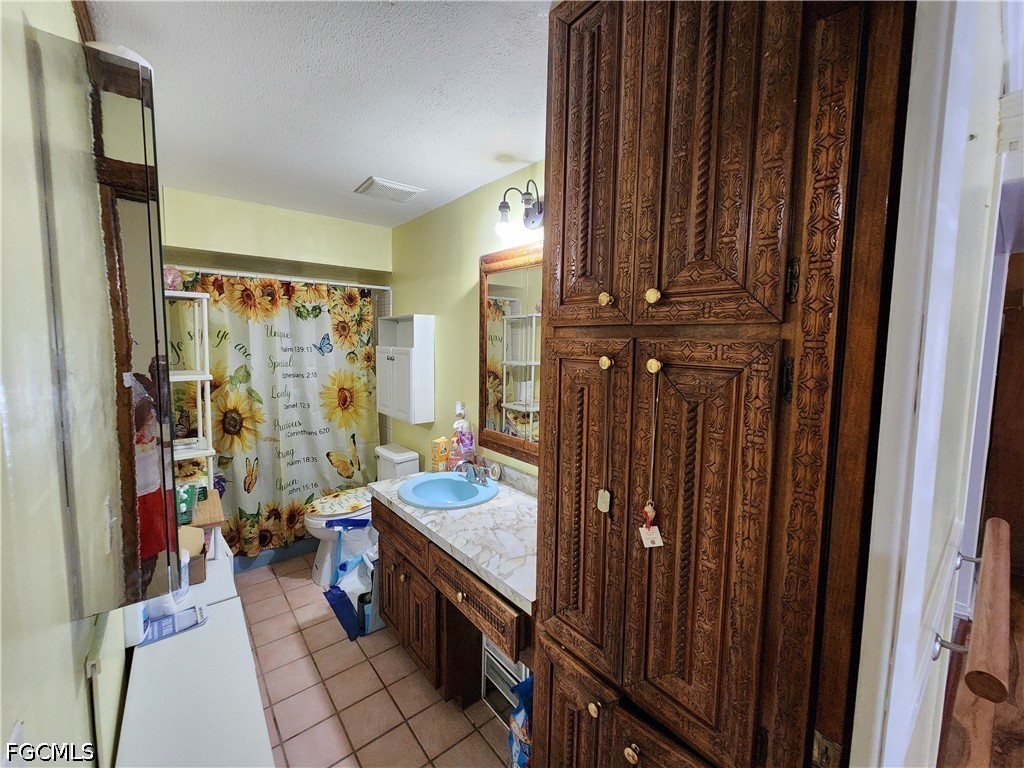 1370 Harbor View DR
