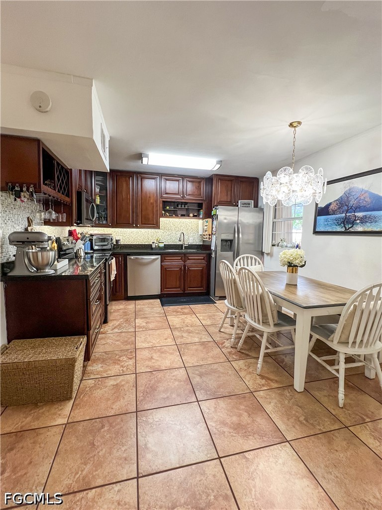 1612 Coronado RD