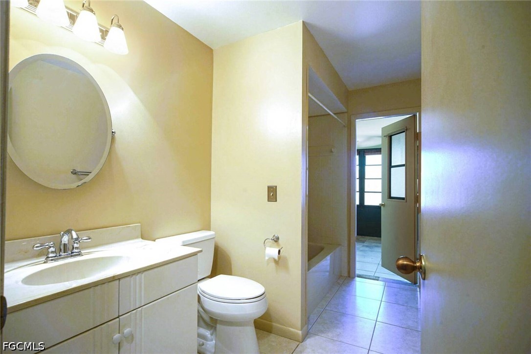 1301 SE 26th TER