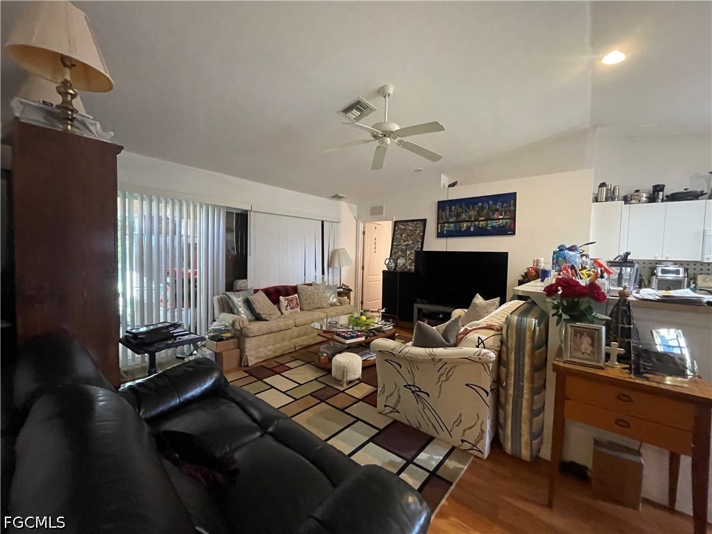 2908 12th ST SW