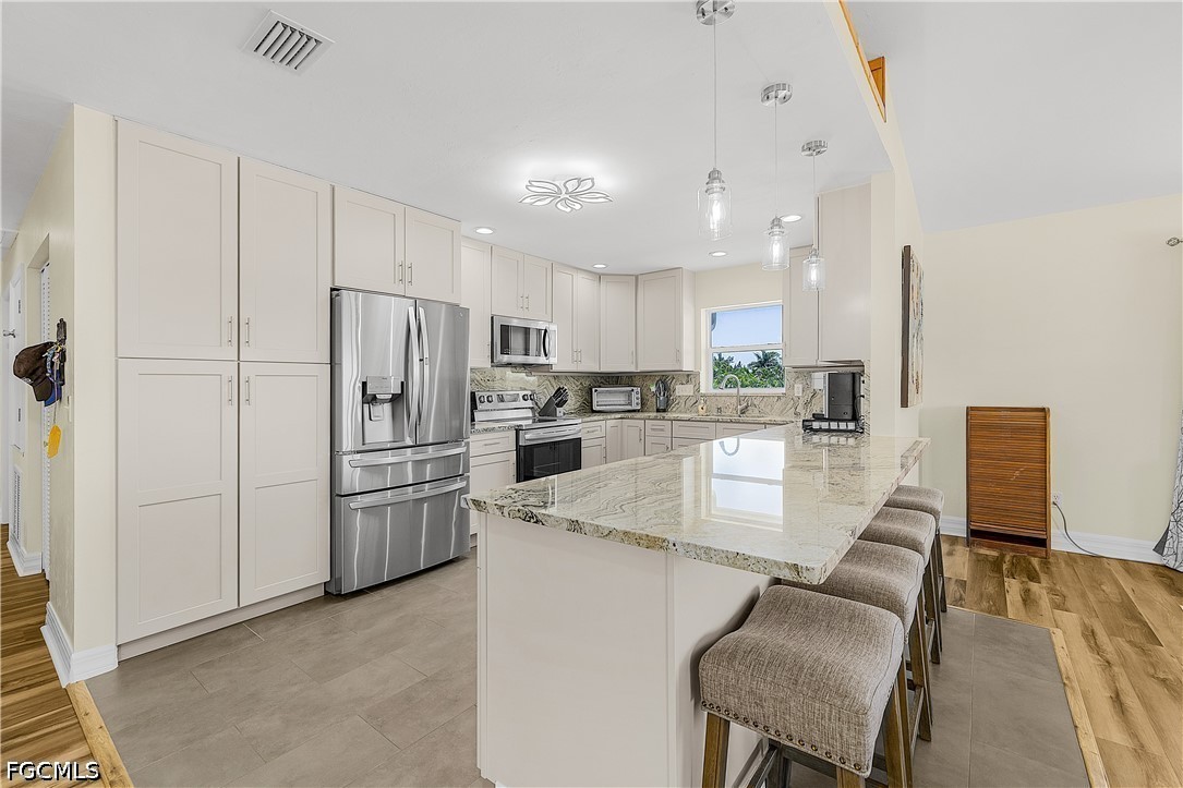 8500 Redwood DR