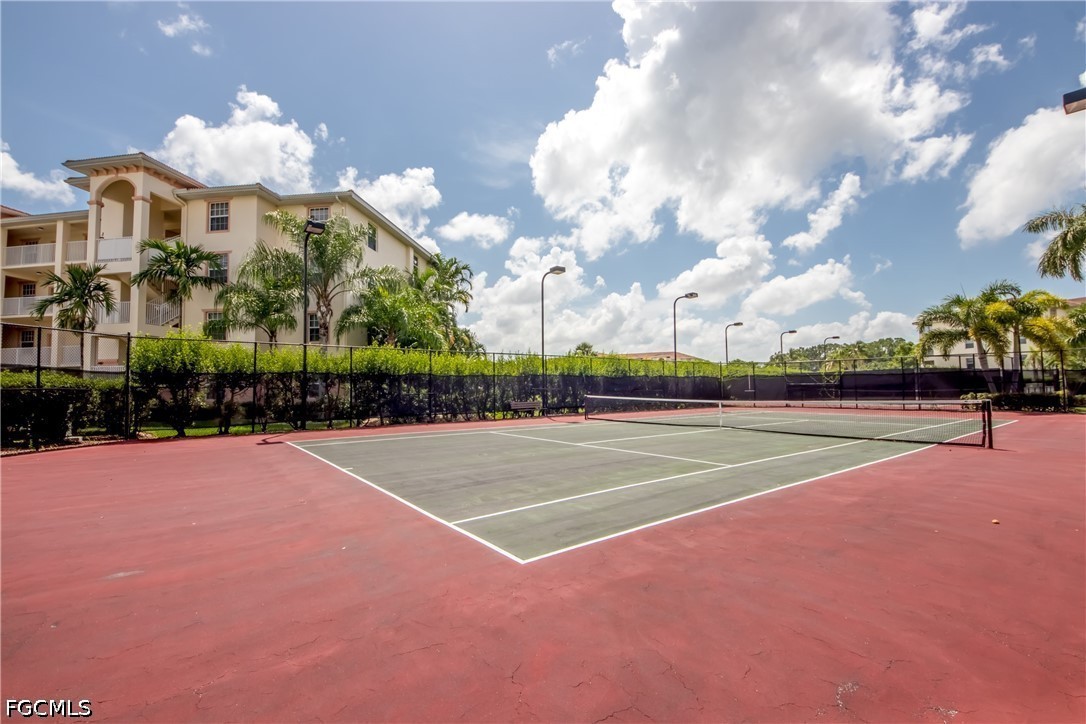 4015 Palm Tree BLVD 202