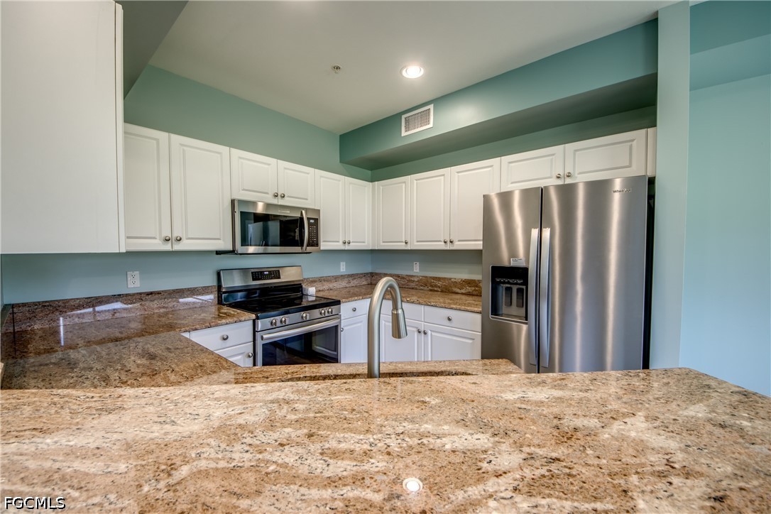 4015 Palm Tree BLVD 202