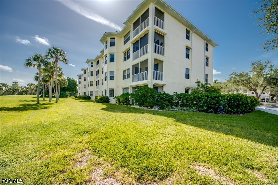 4015 Palm Tree BLVD 202