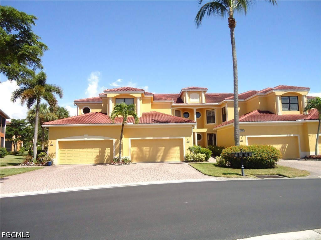 15940 Prentiss Pointe CIR 101