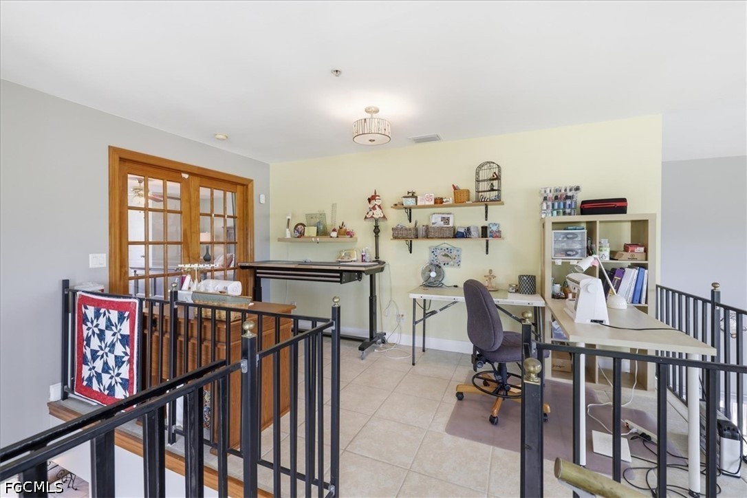 5711 Linden LN