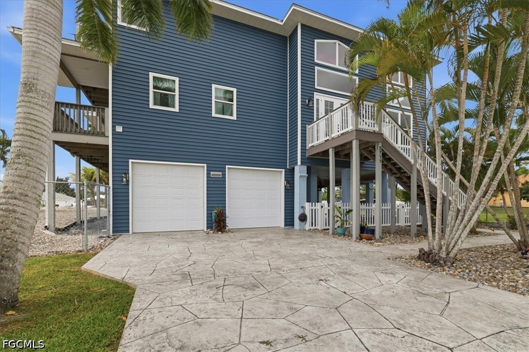 5711 Linden LN