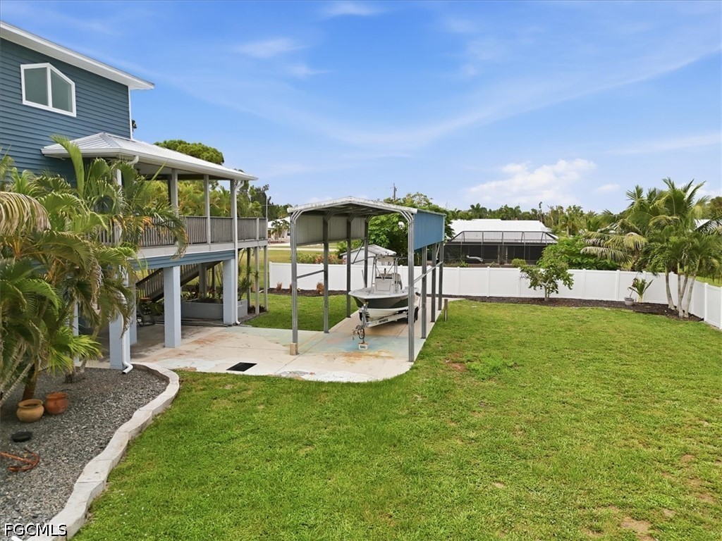5711 Linden LN