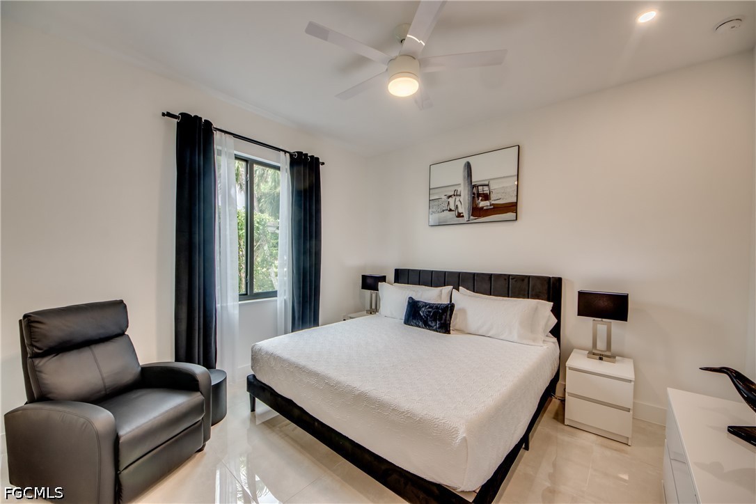 2622 SW 46th TER
