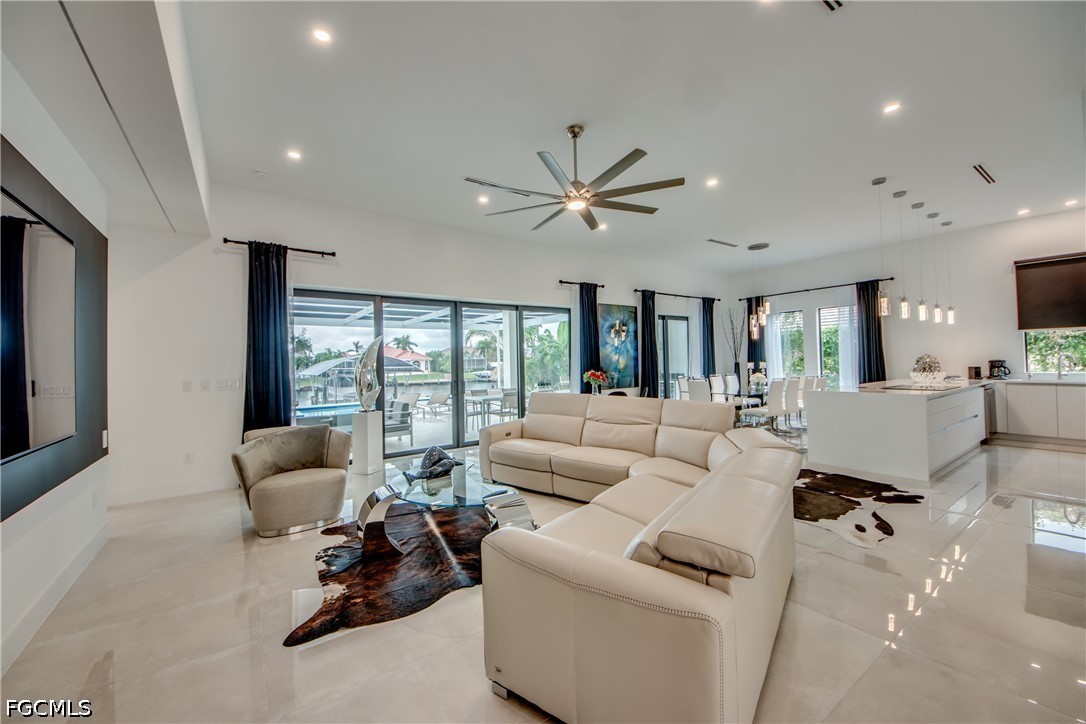 2622 SW 46th TER