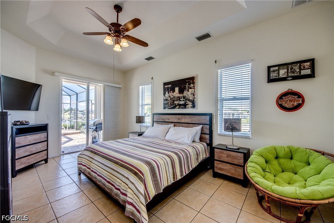 148 SW 38th TER