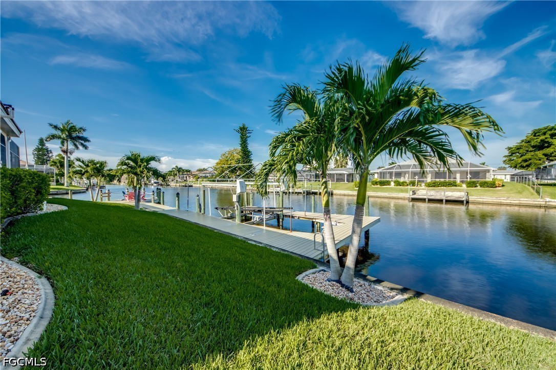 148 SW 38th TER
