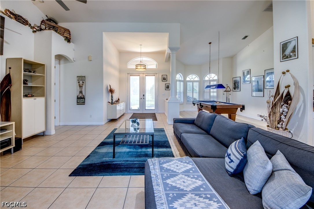 148 SW 38th TER
