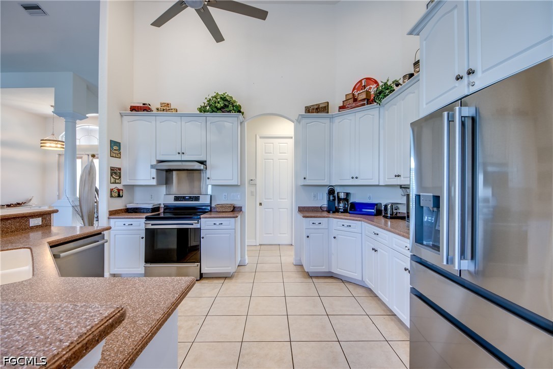 148 SW 38th TER