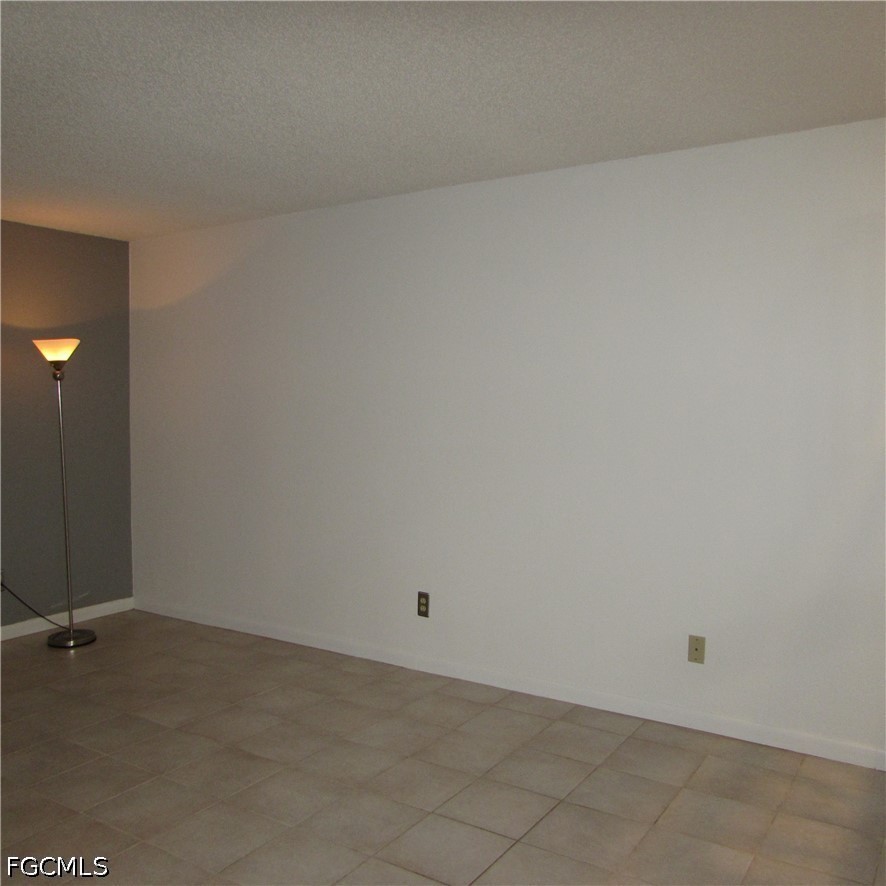 1442 Park Shore CIR 1