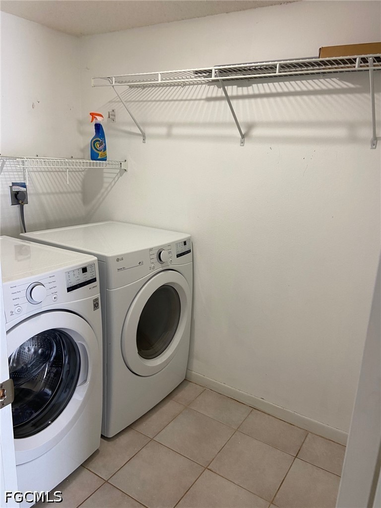 1442 Park Shore CIR 1