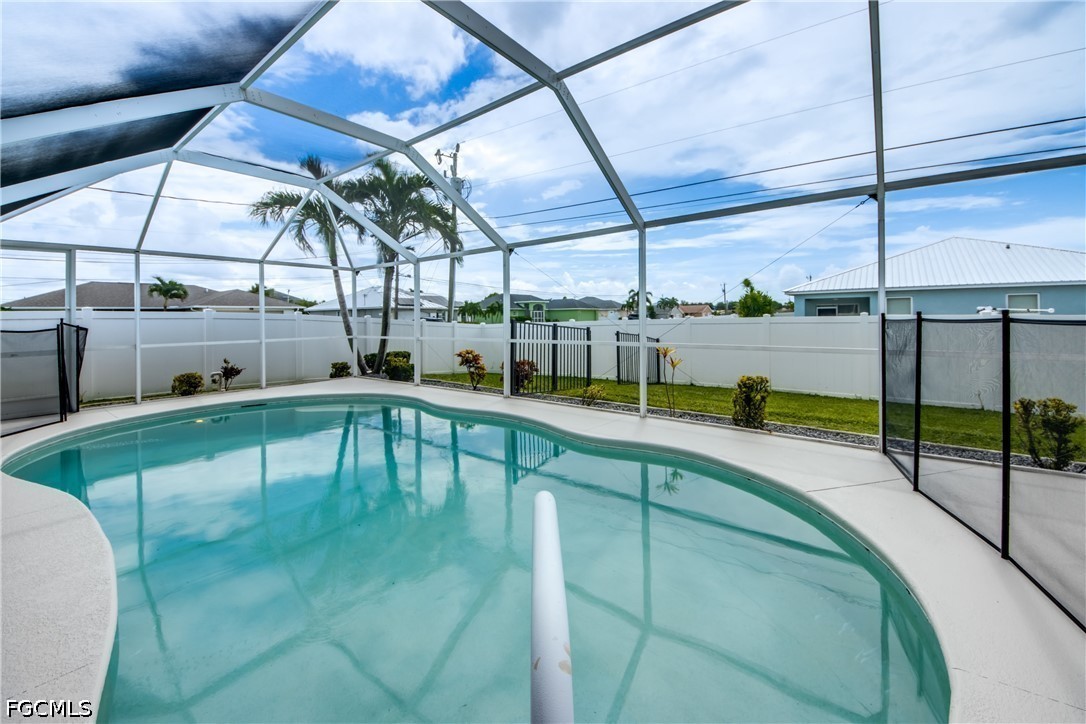 816 SW 28th TER