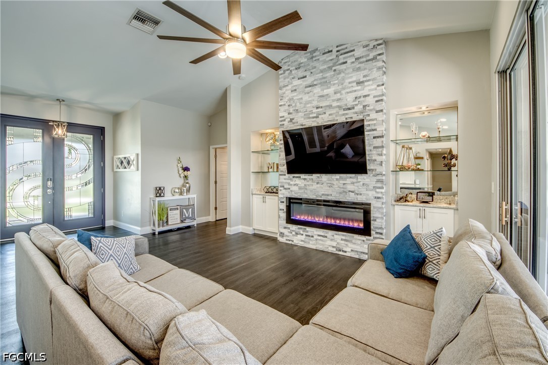 816 SW 28th TER