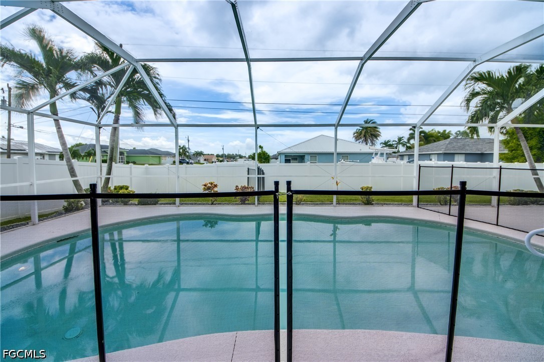 816 SW 28th TER