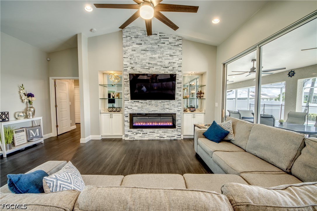 816 SW 28th TER