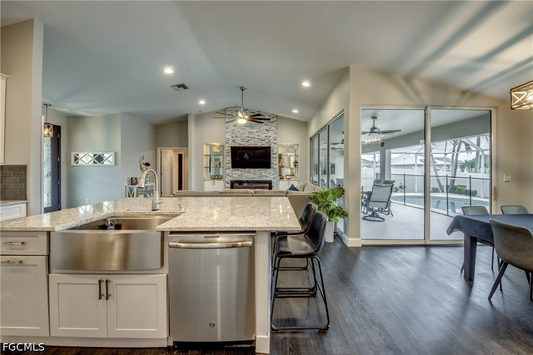 816 SW 28th TER