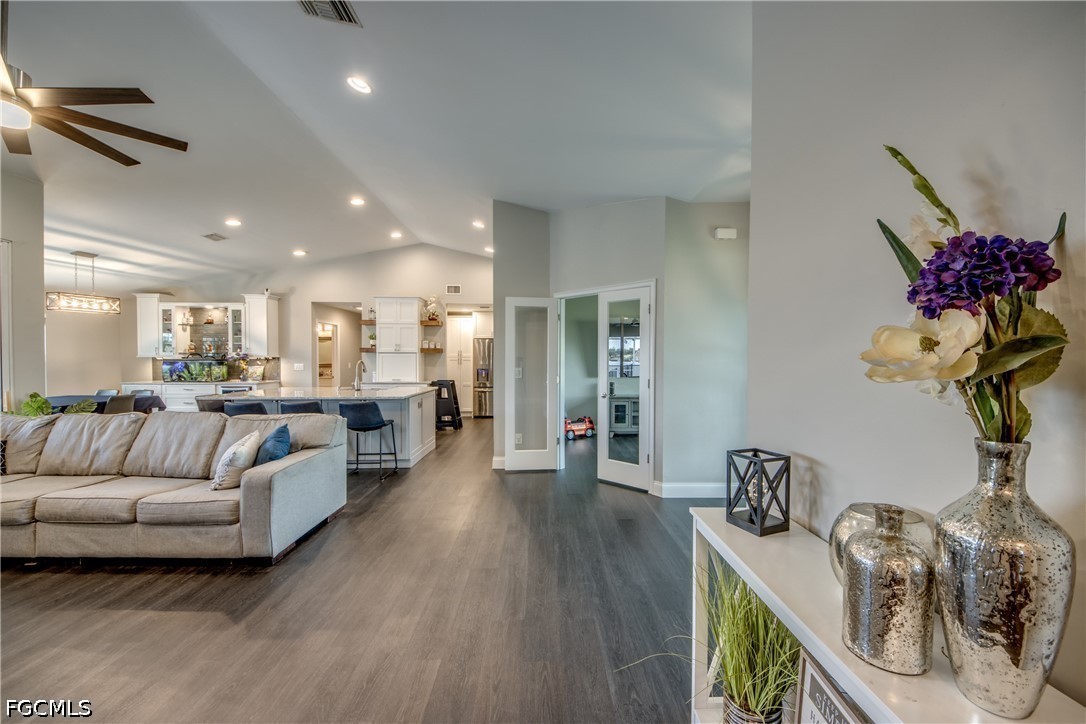 816 SW 28th TER