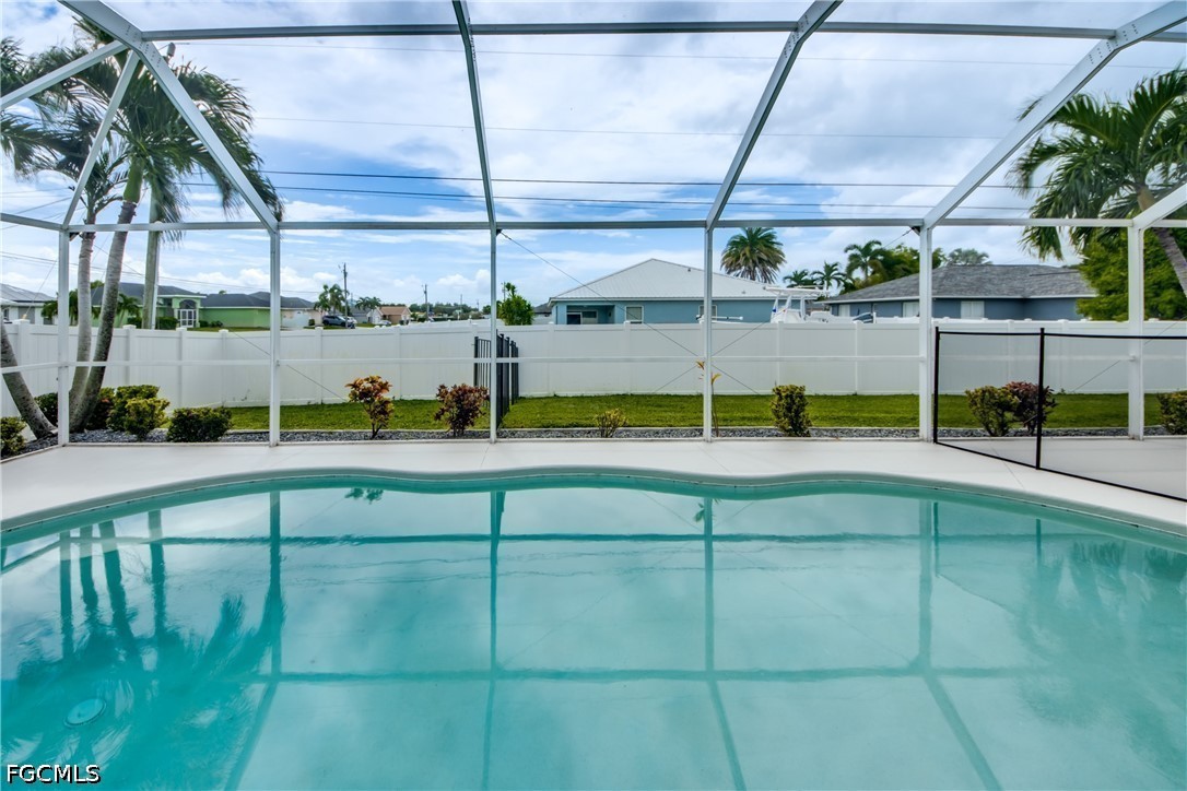 816 SW 28th TER