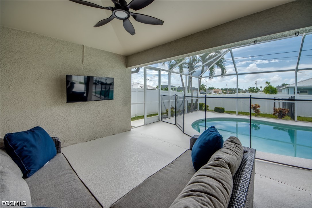 816 SW 28th TER