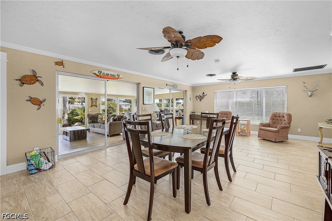3596 Emerald AVE