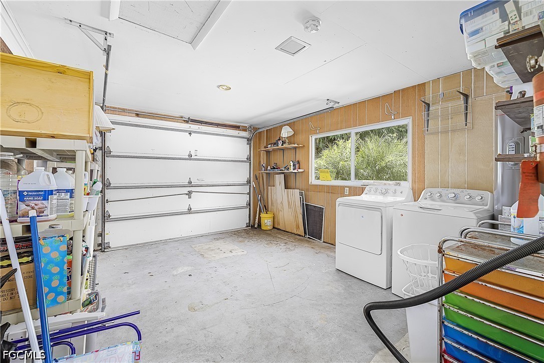3596 Emerald AVE