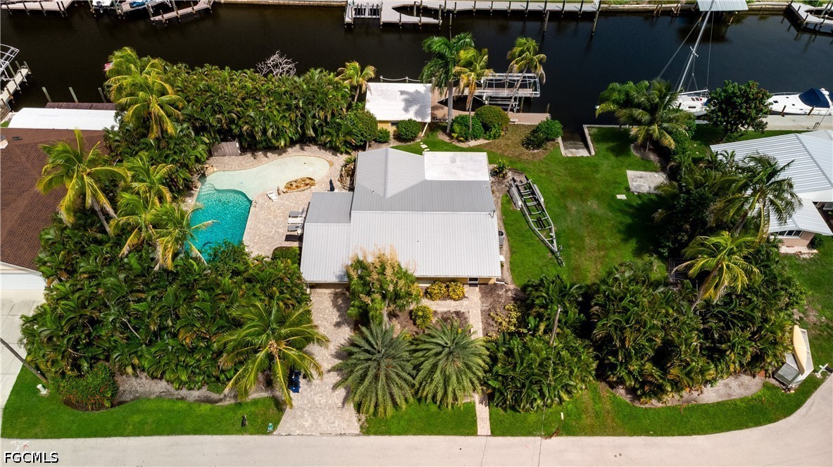 3596 Emerald AVE